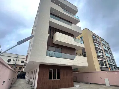 Modern 2-Bedroom Apartment with Elevator and Rooftop Lounge — Old Ikoyi, Ikoyi, Lagos