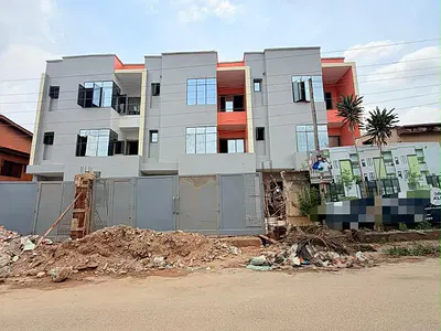 Lovely Built 4 Bedroom Terrace Duplex with a Room BQ — Maryland, Lagos