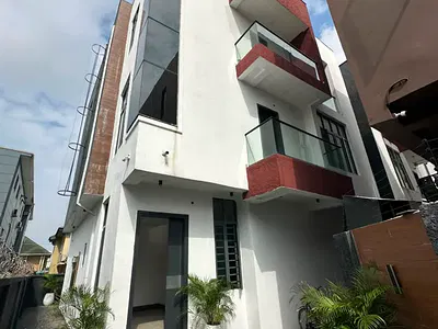 Luxury 5 Bedroom Fully Detached Duplex with a Room BQ — Lekki, Lagos
