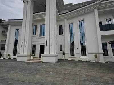 10 Bedroom Fully Detached Mansion with BQ — Guzape District, Abuja