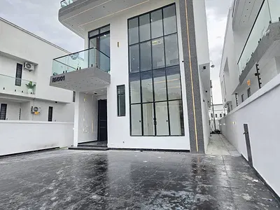 5 Bedroom Detached Duplex with Pool — Lekki, Lagos