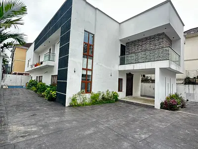 6 Bedroom Detached Duplex — Ikeja, Lagos