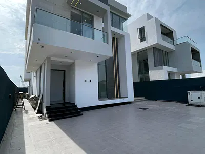 Contemporary 5 Bedroom Fully Detached Duplex — Ikoyi, Lagos