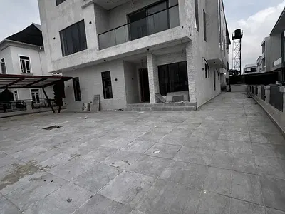 Luxury 5 Bedroom Detached Duplex with BQ — Lekki, Lagos