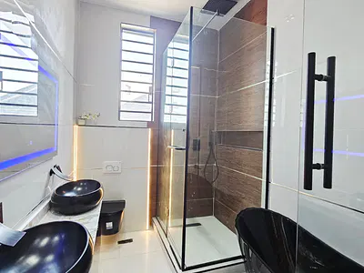 5 Bedroom Detached Duplex — Lekki, Lagos