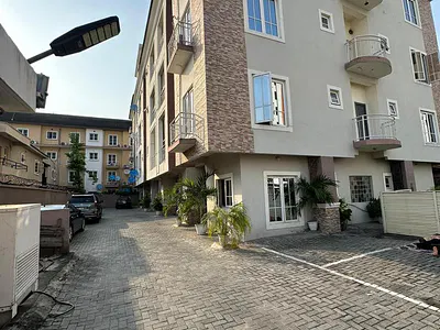4 Bedroom Apartment — Lekki, Lagos
