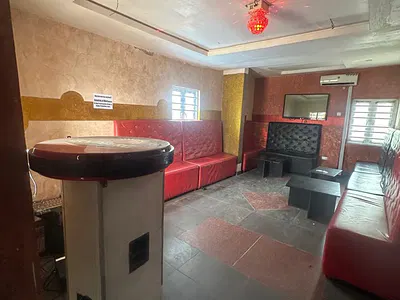 Spacious Space, Good for Office, Gym, Spa, Beauty Salon & Game Center. — Lekki, Lagos