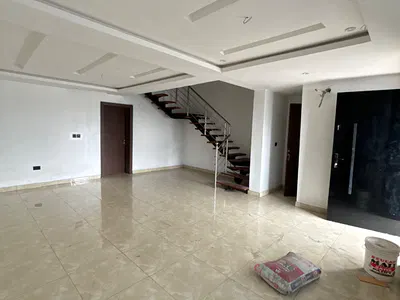 Lovely 4 Bedroom Terrace Apartments with BQ, Pool, and Gym House — Lekki, Lagos