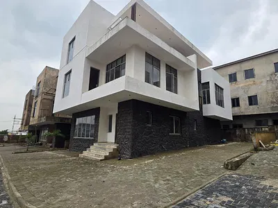 Luxury 5-Bedroom Detached Duplex with BQ — Wuye, Abuja