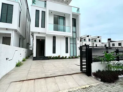 5 Bedroom Detached Duplex with BQ — Lekki, Lagos