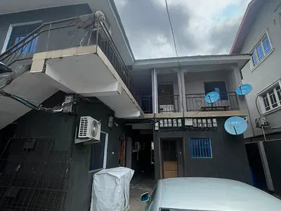 Nice 2 Bedroom Flat — Karounwi Street, via Oduduwa, Surulere, Lagos