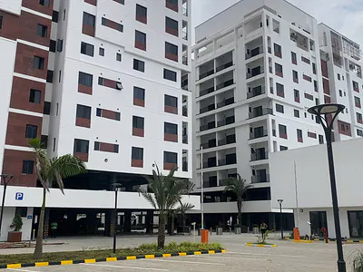 Excellent 3 Bedroom Apartment with a BQ, Pool, Cinema and Gym — Lekki, Lagos