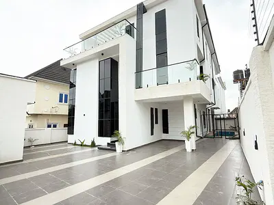 5 Bedroom Detached Duplex with Swimming Pool — Apo Resettlement, Apo, Abuja