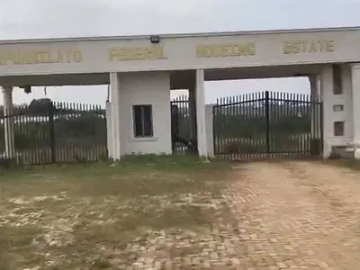 Olufunmilayo Federal Housing Land — Olufunmilayo Federal Housing Estate, Abeere, Osogbo, Osogbo, Osun
