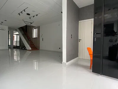 Luxury 5 Bedroom Fully Detached Home with Pool — Ikota, Lekki, Lagos