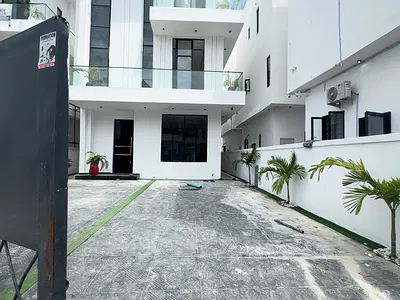 5 Bedroom Fully Detached Duplex — Lekki, Lagos