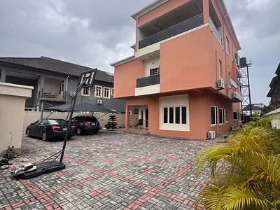 Specious 5 Bedrooms Fully Detached Duplex — Lekki, Lagos