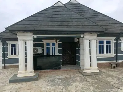 1unit of Ensuit 3bedroom Flat&3unit Miniflat (Room & Parlour Self Cont — Olaolu Near Ikola, Abule Egba, Agege, Lagos