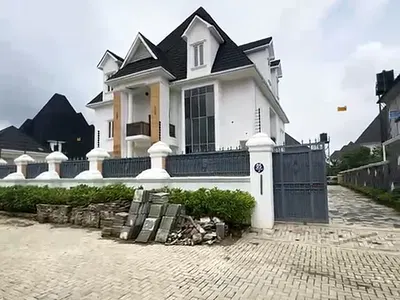 Luxurious 7 Bedroom Estate Duplex, Swimming Pool, BQ — Gwarinpa, Abuja