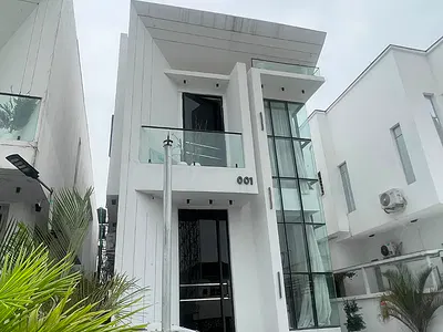 5 Bedroom Luxury Detached Duplex with BQ — Lekki, Lagos