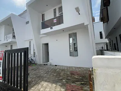 Luxurious Specious 4 Bedroom Fully Detached Duplex Well Secured — Ikota GRA Lekki Lagos, Ikota, Lekki, Lagos