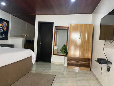 Cozy Studio Apartment — Dolphin Estate, Ikoyi, Lagos