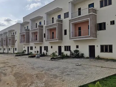 4 Bedroom Terrace — Katampe (Main), Katampe, Abuja