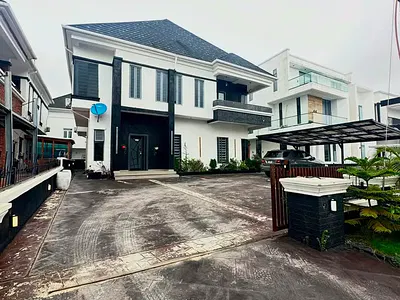 5 Bedroom Fully Detached Duplex — Lekki, Lagos