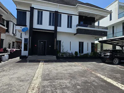 5 Bedroom Fully Detached Duplex — Lekki, Lagos