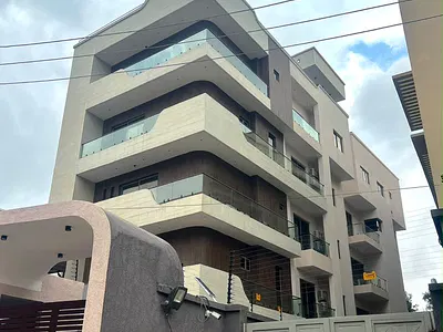 Luxury 3-Bedroom Apartment with Rooftop Lounge — Ikoyi, Lagos