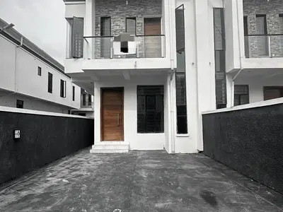 Spacious 4 Bedroom Fully Detached Duplex with BQ — Lekki, Lagos
