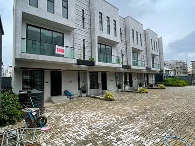 Contemporary 4 Bedroom Terrace Duplex. — Lekki, Lagos