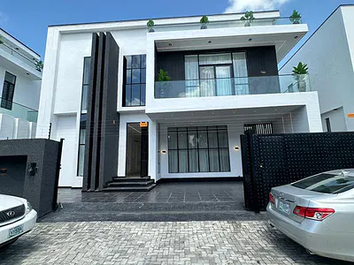 Luxury Smart 5 Bedroom Detached Duplex with Pool — Lekki, Lagos
