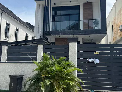 Luxurious 4 Bedroom Fully Detached with BQ in Royal Phine Estate — Lekki, Lagos