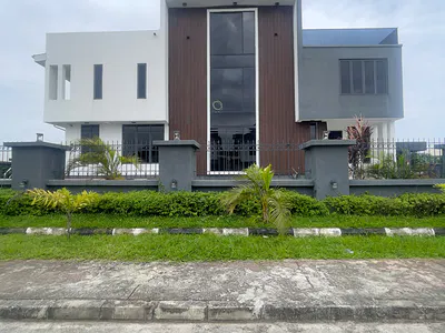 Fully Automated 5 Bedroom Detached Duplex with Cinema, Pool and Top — Ajah, Lagos