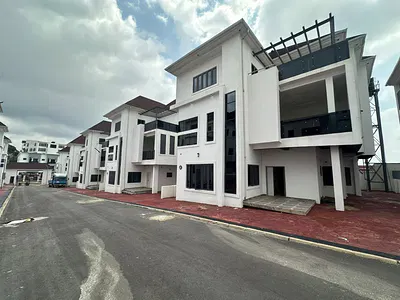 5 Bedroom Fully Detached Duplex — Guzape, Guzape District, Abuja