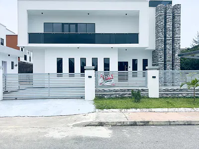 Luxury 5 Bedroom Fully Detached Duplex with Pool, Open Top, Library — Ajah, Lagos