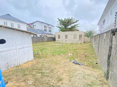 678SQM Land in a Prime Location at Lekki with Very Good Access Road — Lekki, Lagos