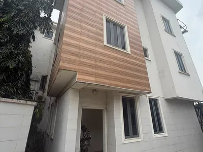 A Very Clean 5-Bedroom Detached House with BQ — Foreshore, Osborne, Ikoyi, Lagos