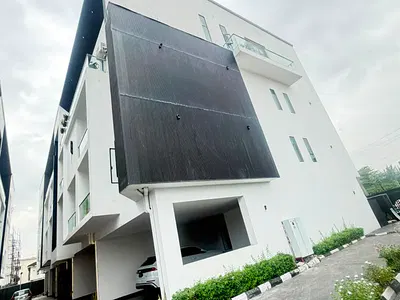 4bedroom Penthouse with 24HRS Power and Elevator — Lekki, Lagos