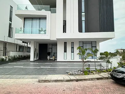 6 Bedroom Fully Detached Duplex — Osapa, Lekki, Lagos