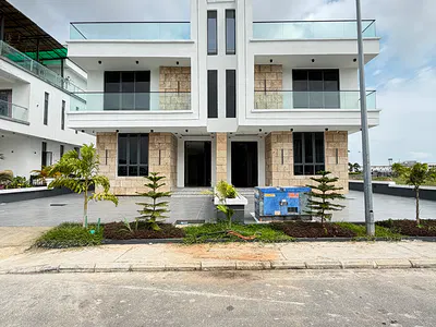 Majestic 5bedroom Duplex — Lekki, Lagos