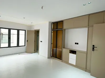 Serviced 4 Bedroom Flat with BQ and Swimming Pool — Ikoyi, Lagos