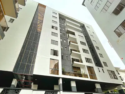 Serviced 4 Bedroom Flat with BQ and Swimming Pool — Ikoyi, Lagos