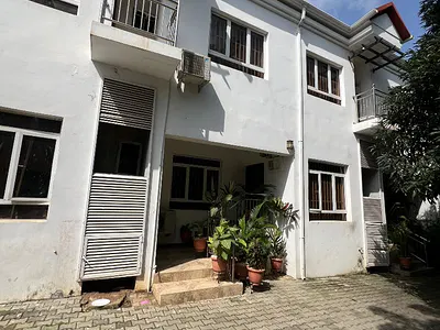 Fully Furnished 1 Bedroom Shared Apartment — 1 Abba Kyari Close, Zone E, Zone B, Apo, Abuja