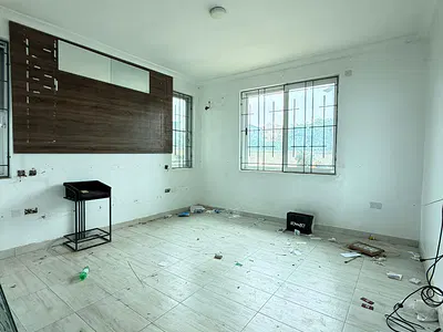 Lovely 3 Bedroom Flat with BQ on the First Floor — Mabushi, Abuja