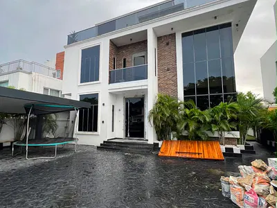 Beautiful 5 Bedroom Detached Duplex — Osapa-London, Lekki, Lagos