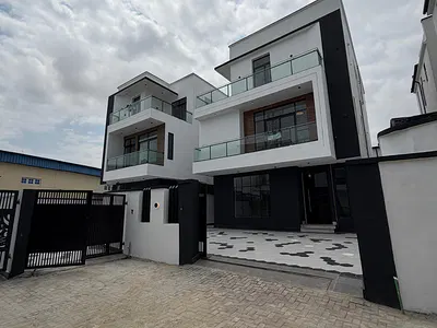 5 Bedroom Home — Chevron, Lekki, Lagos