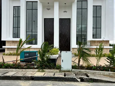 5 Bedroom Semi Detached Duplex — Lekki, Lagos