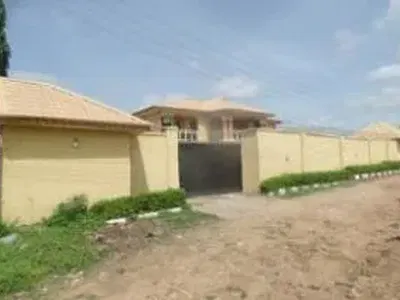 4 Bedroom Detached Bungalow — Plot No. Block B, Otunba Taiwo Joseph Street, Custom Road, Ilorin South, Kwara